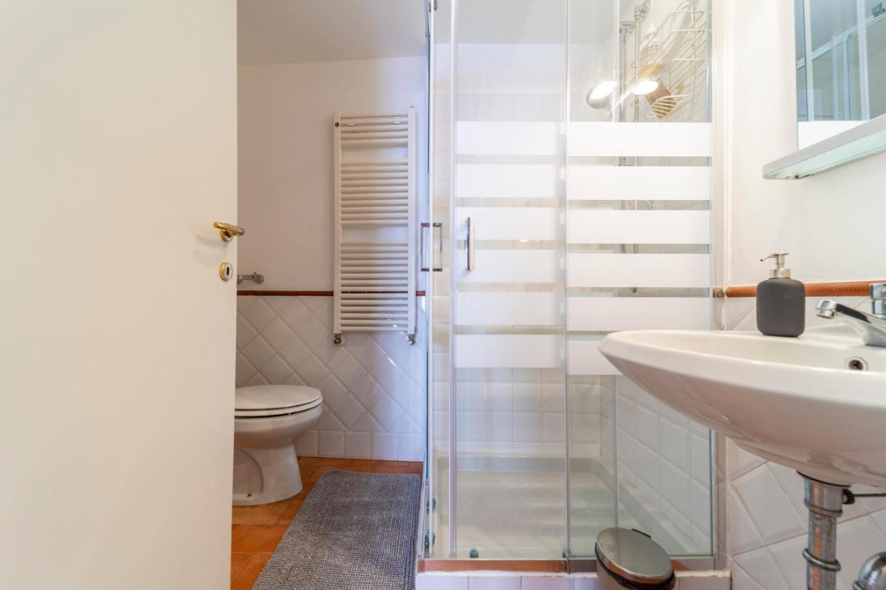 Apartmán Parrot House - Casa In Centro A Parma Exteriér fotografie