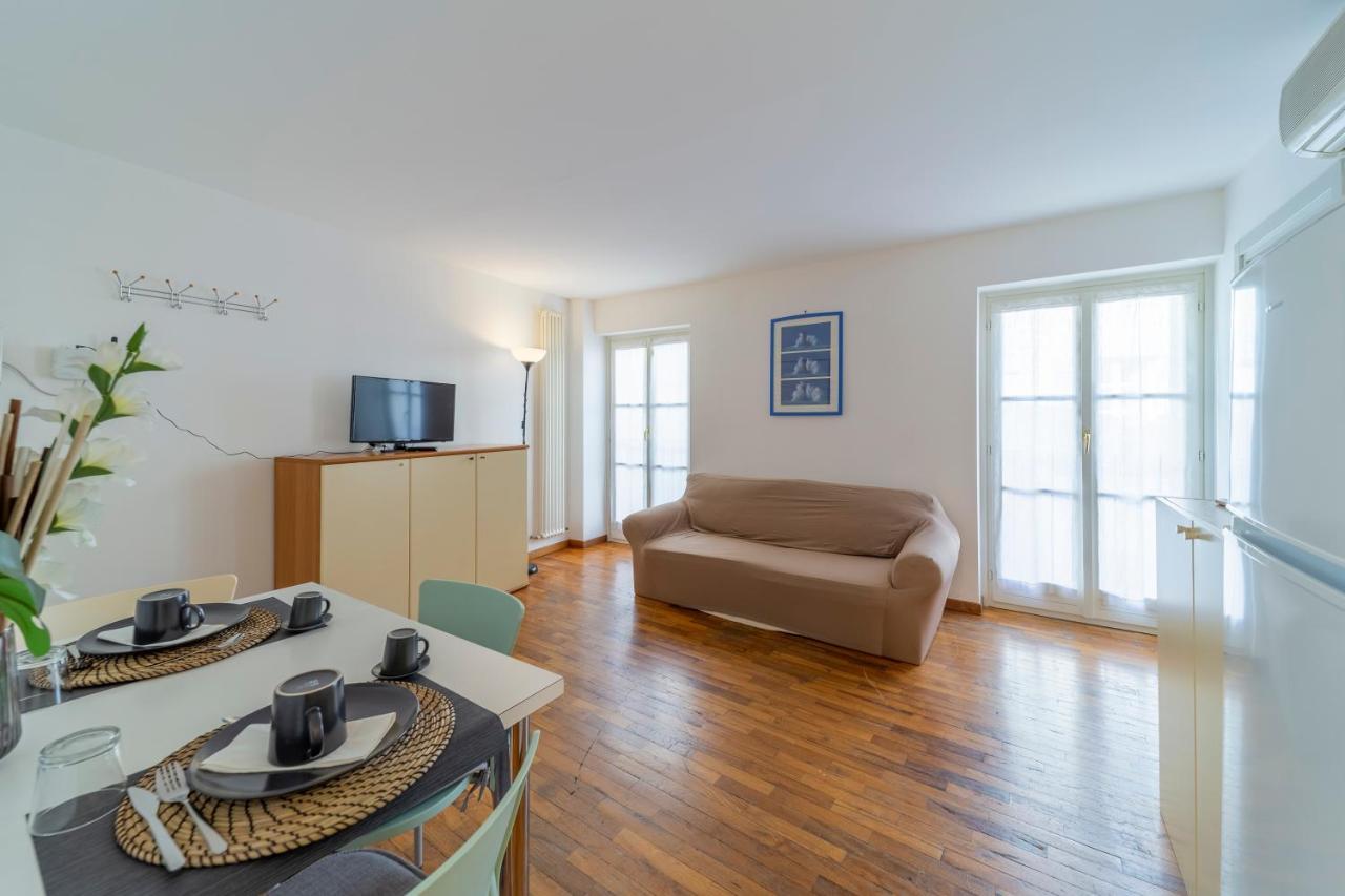 Apartmán Parrot House - Casa In Centro A Parma Exteriér fotografie